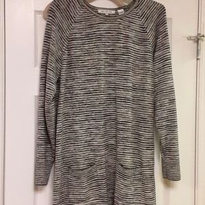 Ladies sweater xl